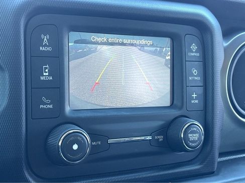 Used 2019 Jeep Wrangler Unlimited Sport S image 7