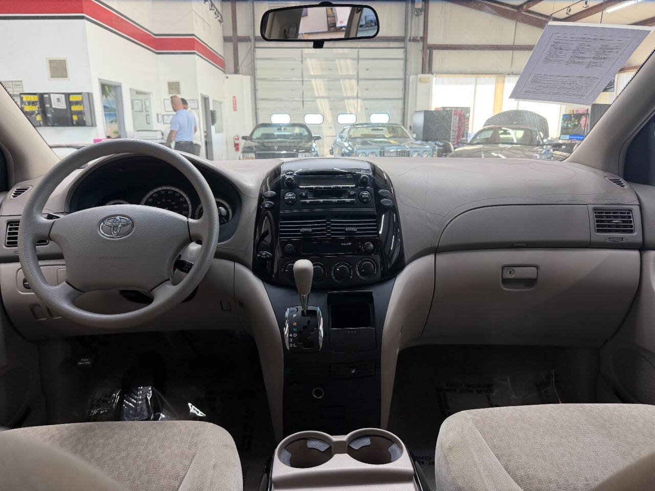 Used 2005 Toyota Sienna CE FWD image 18