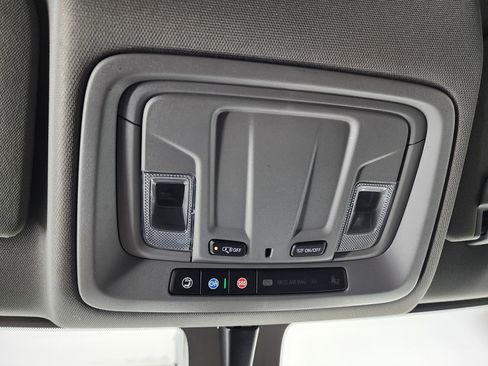 Used 2022 Chevrolet Silverado 2500 LTZ w/ Safety Package image 47