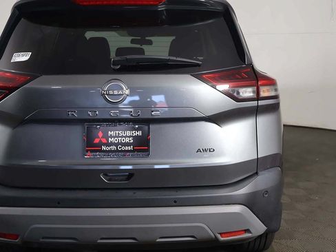 Used 2023 Nissan Rogue S AWD/4WD image 13