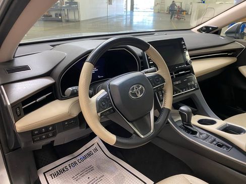 Used 2019 Toyota Avalon Limited w/ Advanced Safety Package image 26