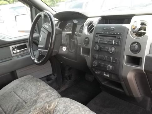 Used 2011 Ford F150 XLT w/ XLT Chrome Pkg image 6