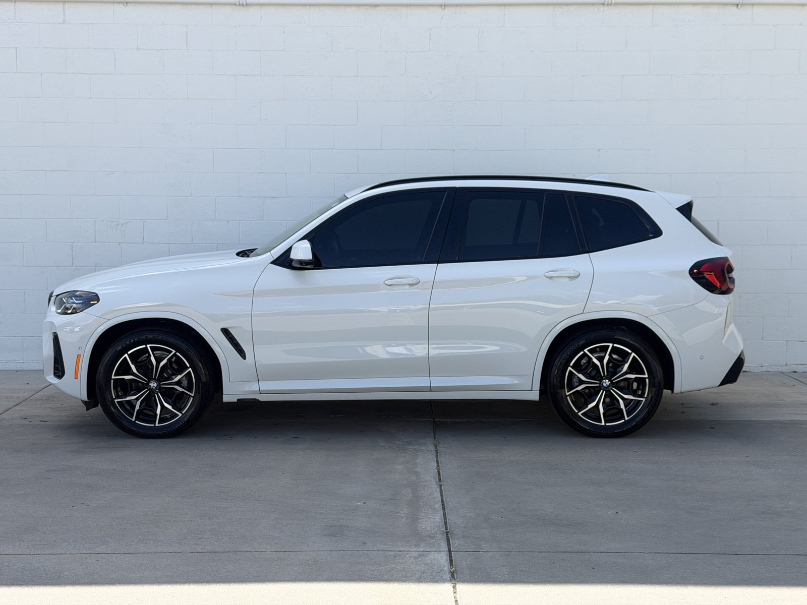 Used 2023 BMW X3 xDrive30i AWD/4WD image 7