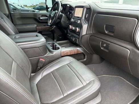 Used 2022 GMC Sierra 2500 Denali w/ Denali Ultimate Package AWD/4WD image 22
