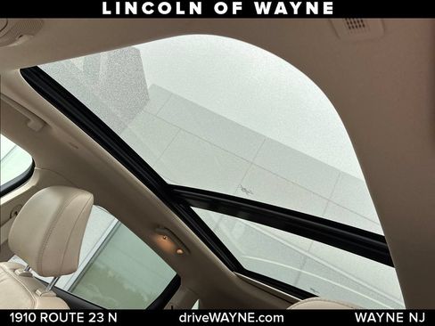 Used 2023 Lincoln Nautilus Reserve AWD/4WD image 15