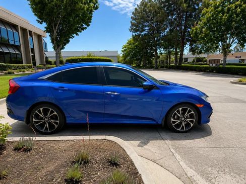 Used 2021 Honda Civic Sport image 9