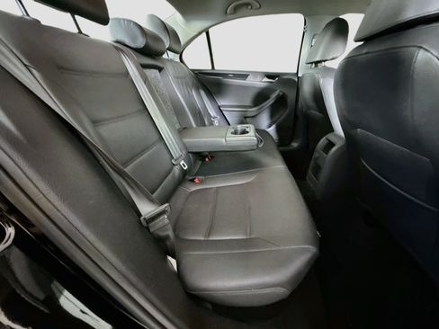 Used 2017 Volkswagen Jetta SEL FWD image 27