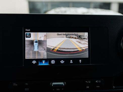 Used 2024 Mercedes-Benz Sprinter 2500 image 16