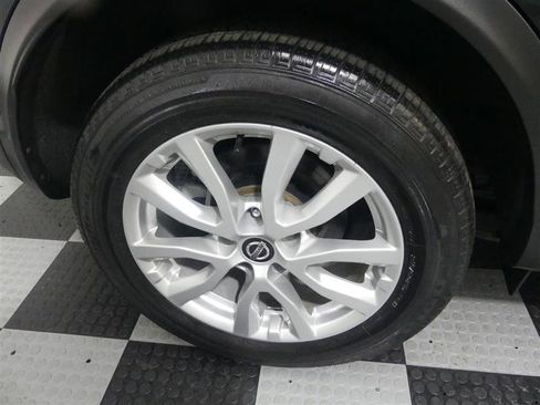 Used 2021 Nissan Rogue Sport S image 17