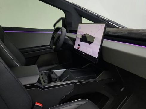 Used 2024 Tesla Cybertruck AWD Crew Cab image 48
