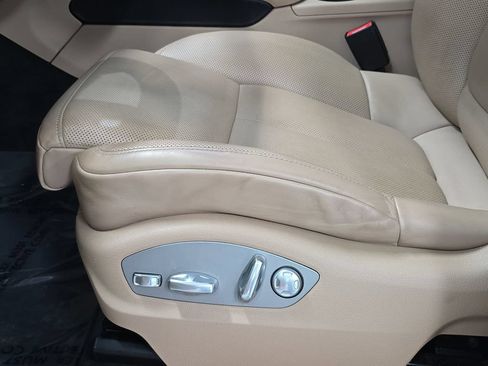 Used 2019 Porsche Macan AWD/4WD image 25