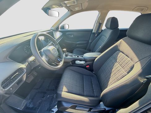 Used 2023 Honda HR-V LX image 18