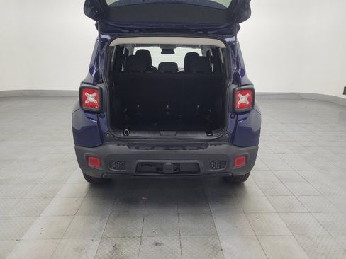 Used 2019 Jeep Renegade Latitude w/ Cold Weather Group image 29