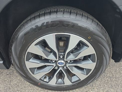 Used 2023 Subaru Outback Touring AWD/4WD image 9