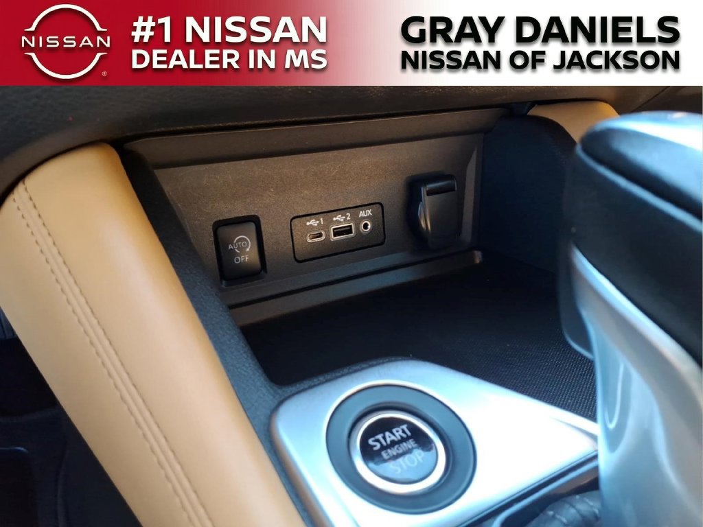 Used 2024 Nissan Sentra SV w/ SV Premium Package FWD image 18