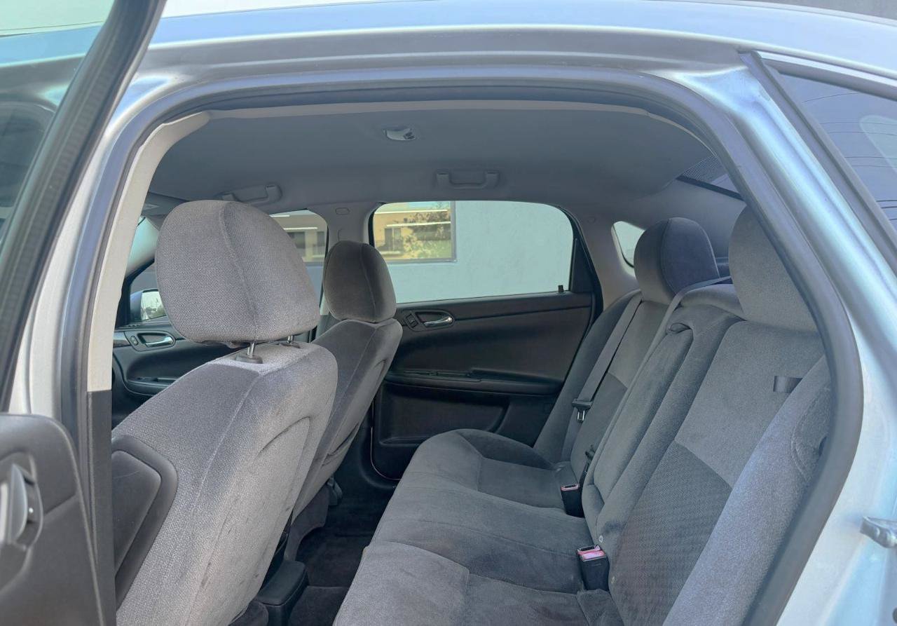 Used 2012 Chevrolet Impala LT FWD image 17