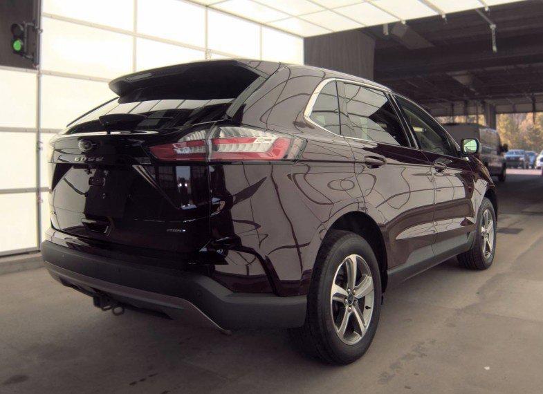 Used 2024 Ford Edge SEL w/ Convenience Package AWD/4WD image 4