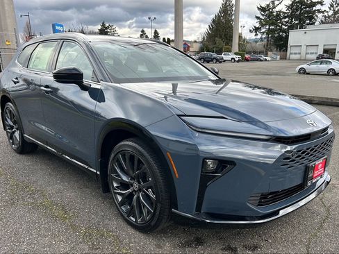 New 2026 Toyota Crown Signia image 3