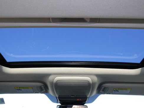 Used 2025 MAZDA MAZDA3 s image 12