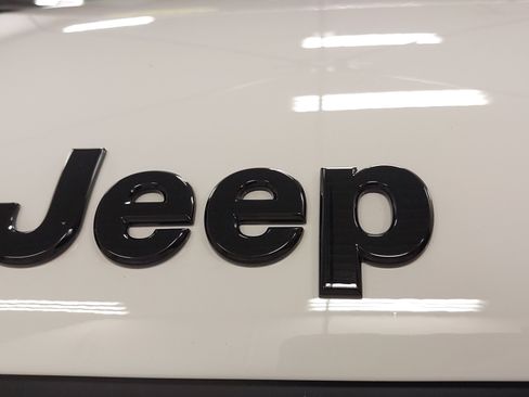 Used 2022 Jeep Renegade Altitude w/ Convenience Group AWD/4WD image 34