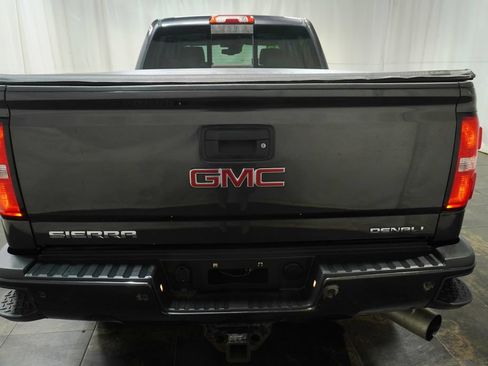 Used 2015 GMC Sierra 2500 Denali w/ Duramax Plus Package AWD/4WD image 5