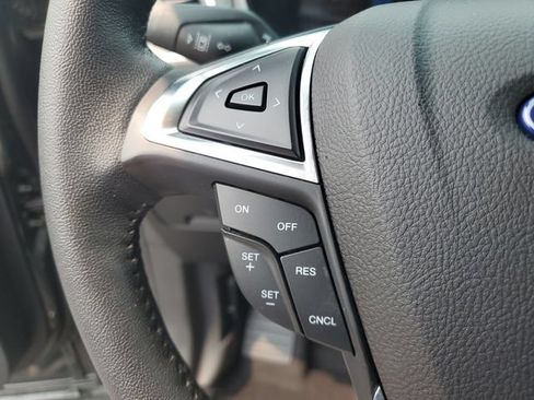 Used 2023 Ford Edge SEL AWD/4WD image 13