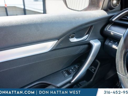 Used 2019 Honda Civic EX image 18