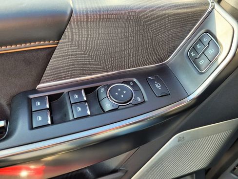 Used 2024 Ford F250 Platinum image 27