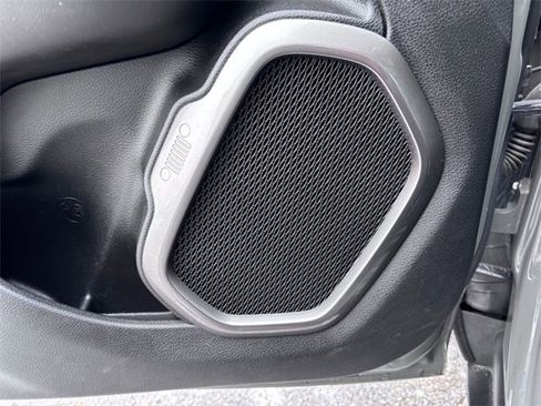 Used 2020 Jeep Renegade Limited w/ Trailer Tow Group image 14