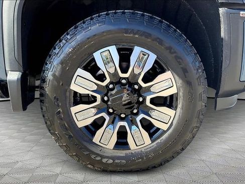 New 2026 GMC Sierra 2500 Denali w/ Denali Reserve Package image 13