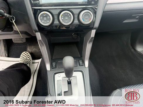 Used 2016 Subaru Forester 2.5i Premium w/ All-Weather Package AWD/4WD image 38