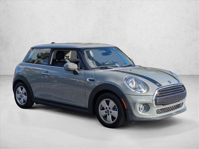 Used 2020 MINI Cooper 2-Door Hardtop FWD image 3