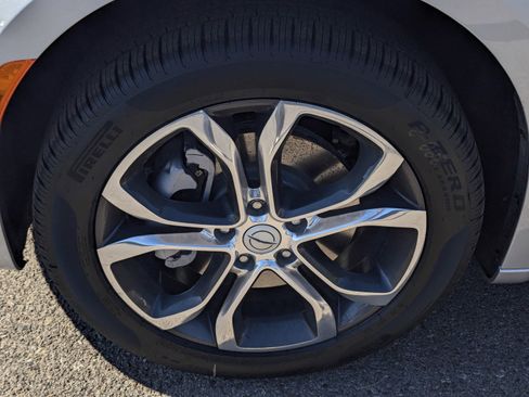 New 2026 Chrysler Pacifica Pinnacle w/ Trailer Tow Group AWD/4WD image 7
