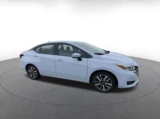 Used 2025 Nissan Versa SV video 2