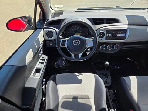 Used 2014 Toyota Yaris LE FWD image 16