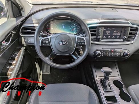 Used 2020 Kia Sorento LX FWD image 21