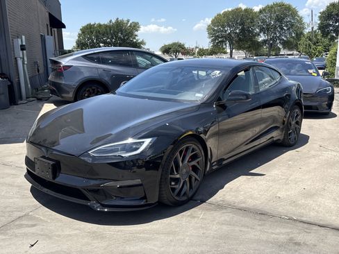 Used 2026 Tesla Model S Plaid AWD/4WD image 2
