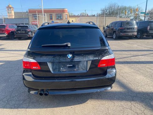 Used 2010 BMW 535i xDrive Wagon AWD/4WD image 10