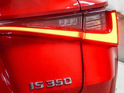 Used 2021 Lexus IS 350 F Sport image 12