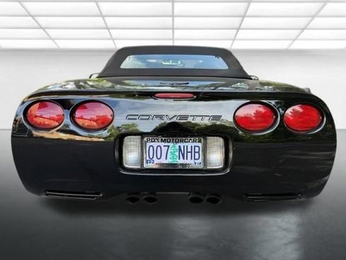 Used 1998 Chevrolet Corvette Convertible w/ Memory Pkg RWD image 4
