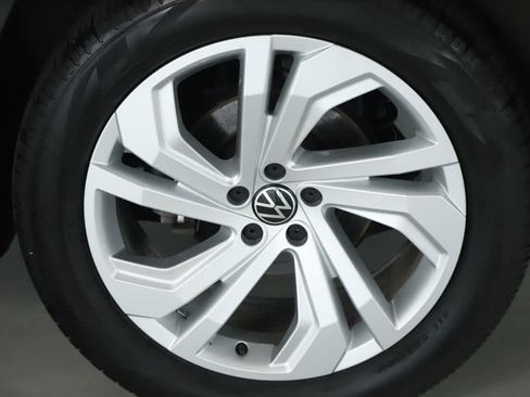 Certified 2023 Volkswagen Atlas SE AWD/4WD image 40