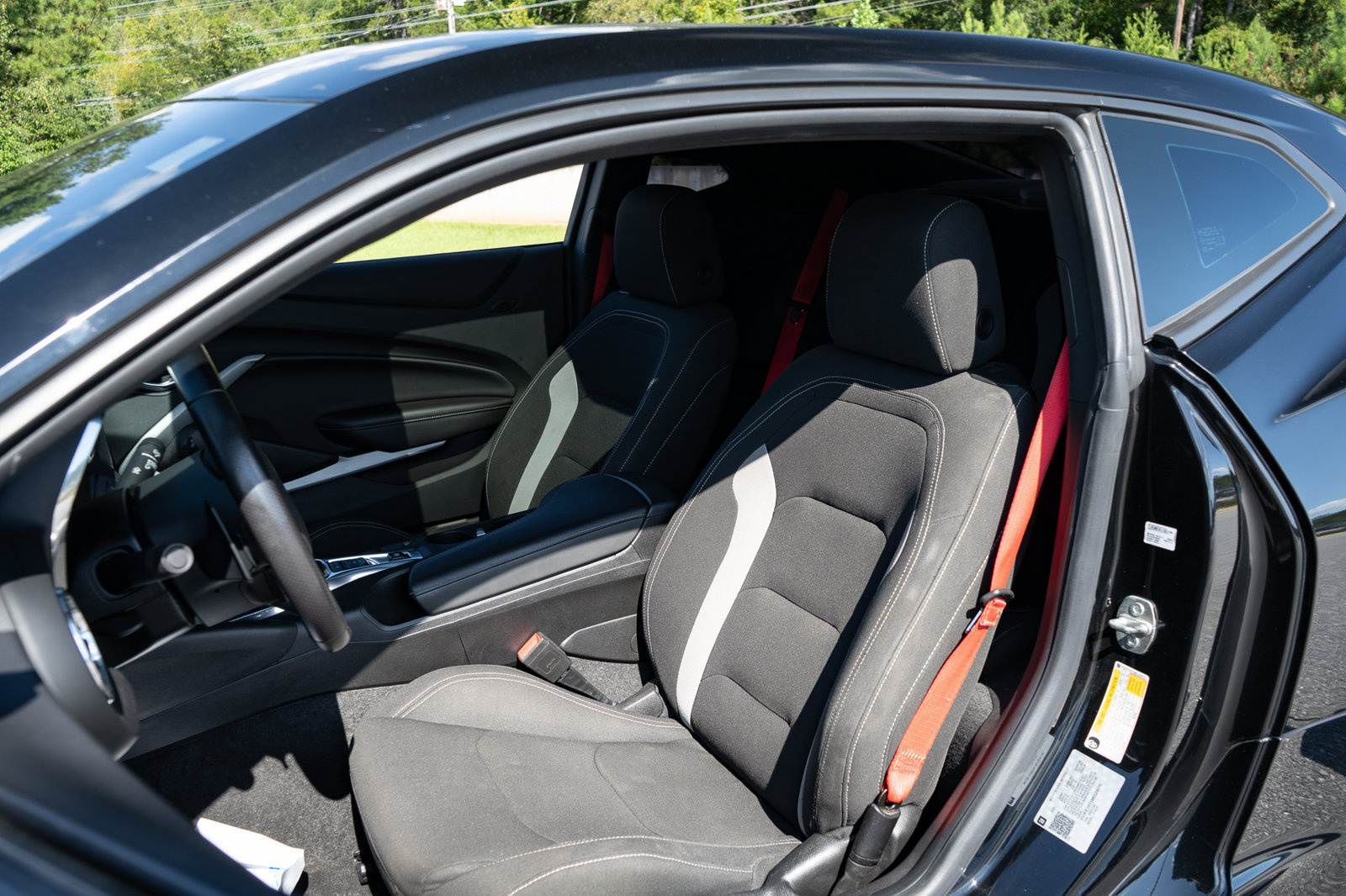 Used 2021 Chevrolet Camaro SS RWD image 17