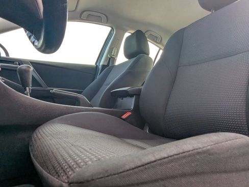 Used 2013 MAZDA MAZDA3 i SV FWD image 8