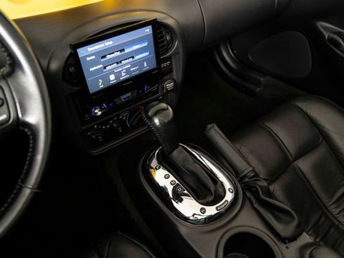 Used 2002 Chrysler Prowler image 21