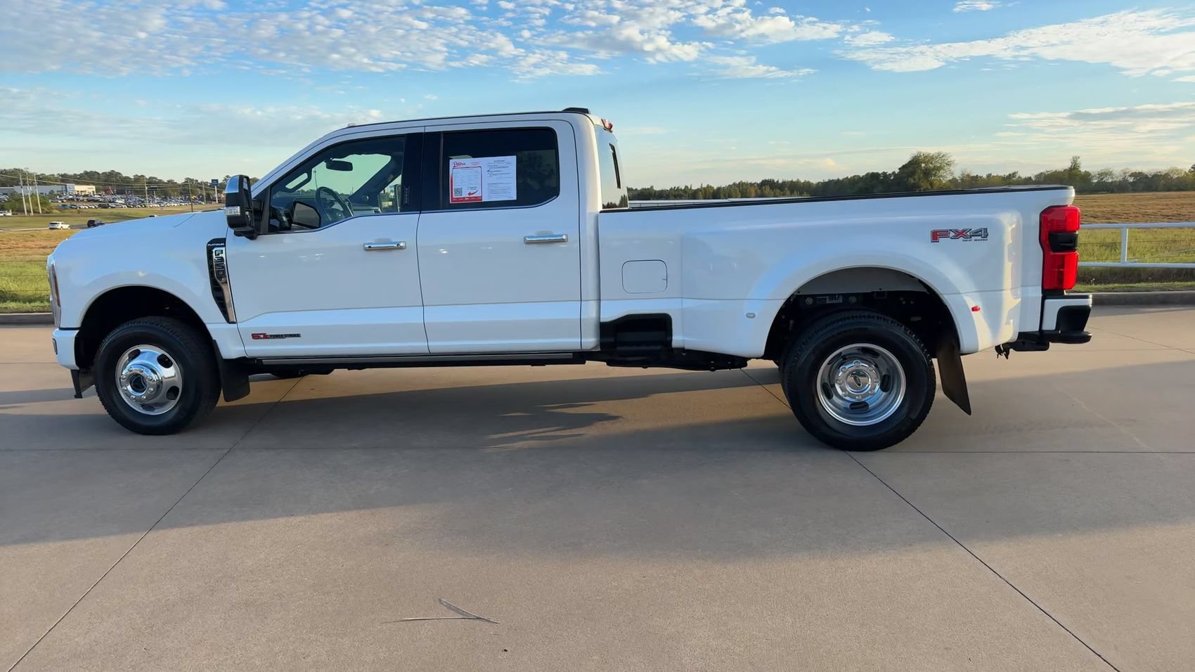 Used 2024 Ford F350 Platinum w/ FX4 Off-Road Package AWD/4WD image 6