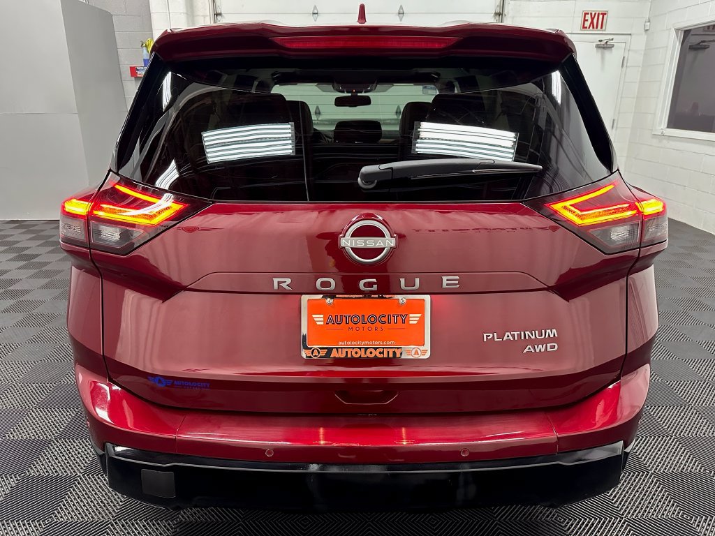 Used 2026 Nissan Rogue Platinum w/ Platinum Premium Package AWD/4WD image 9
