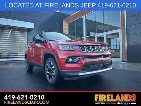 Used 2023 Jeep Compass Limited image 1