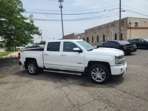 Used 2018 Chevrolet Silverado 1500 High Country w/ LPO, Protection Package AWD/4WD image 10