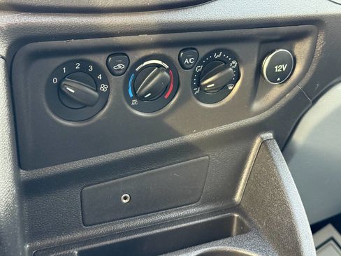Used 2017 Ford Transit 250 148 Medium Roof image 21
