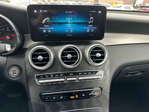 Used 2022 Mercedes-Benz GLC 300 image 6